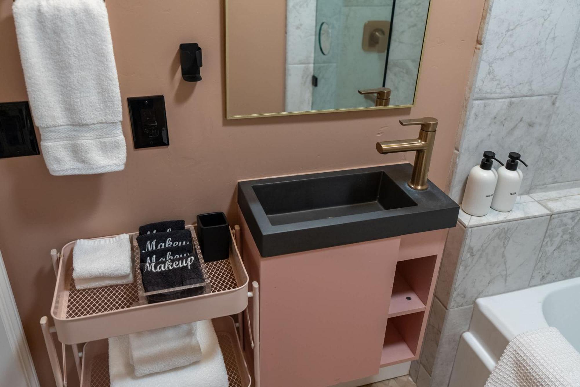 Serene Oasis Sauna And Cinema Paso Robles Εξωτερικό φωτογραφία